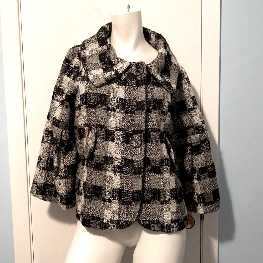 Grey, White, Black Tartan Print checkered coat